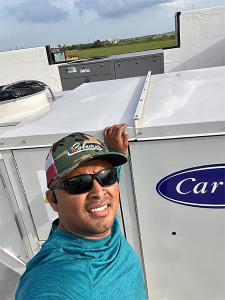 tecnico-hvac-mantenimiento-comercial-fresno-texas tecnico-hvac-mantenimiento-comercial-fresno-texas