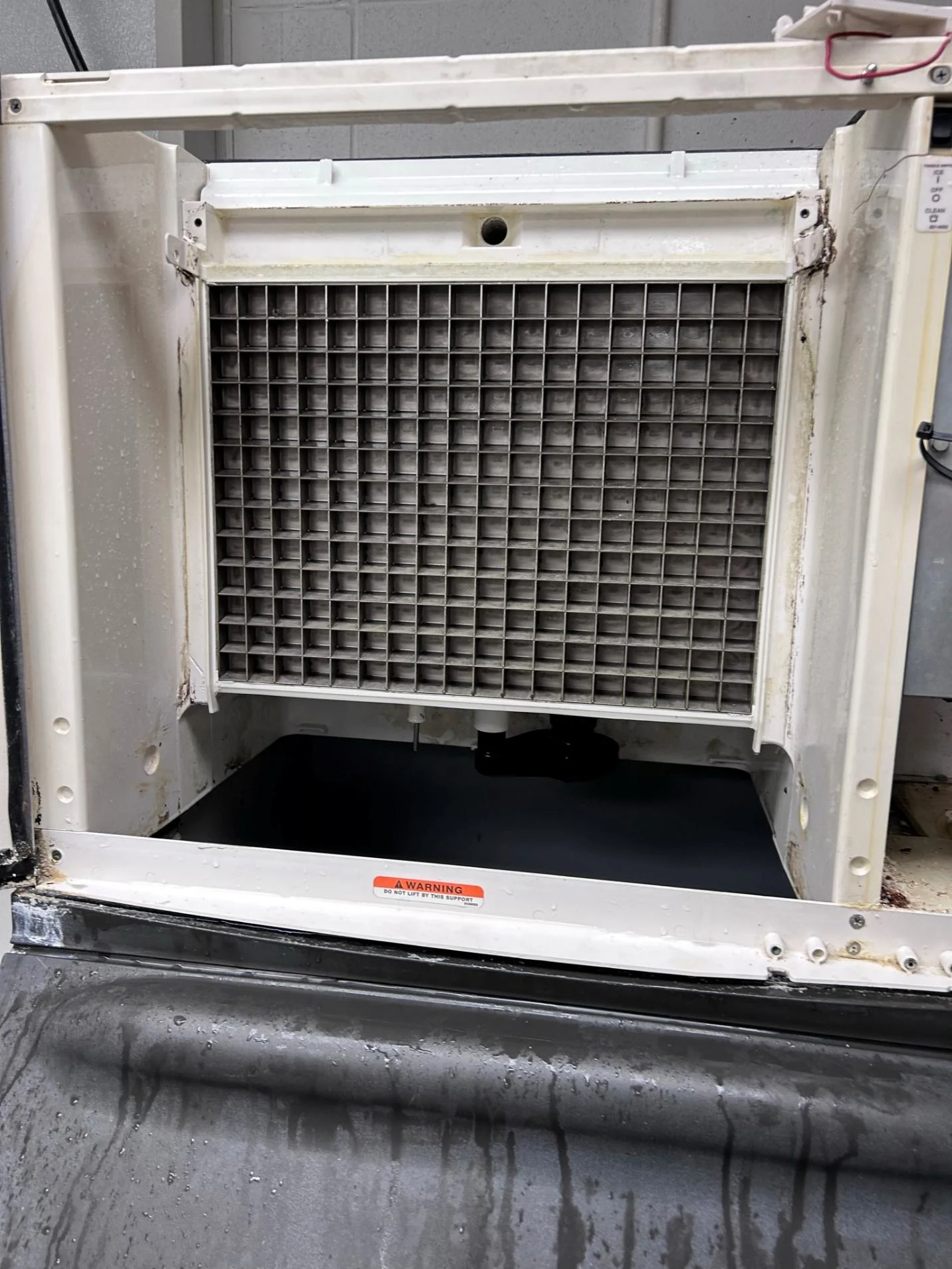 Ice machine breakdown