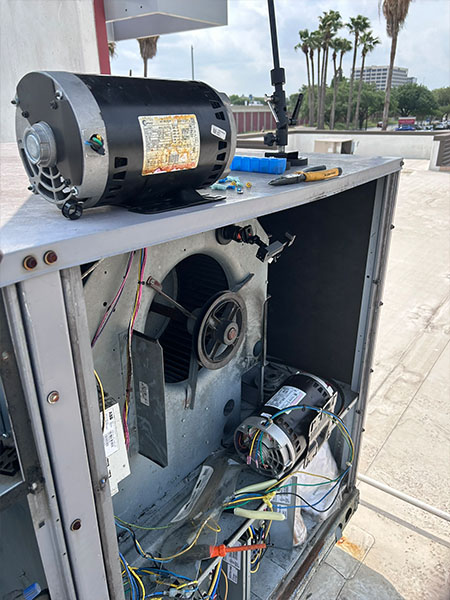 unidad-hvac-comercial-en-azotea